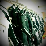 Close alpinestars 